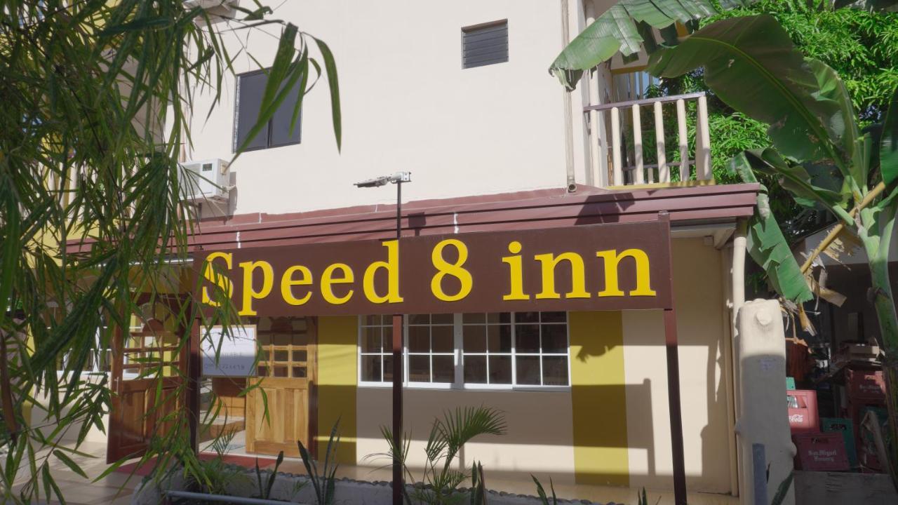 Speed 8 Inn Moalboal Eksteriør billede